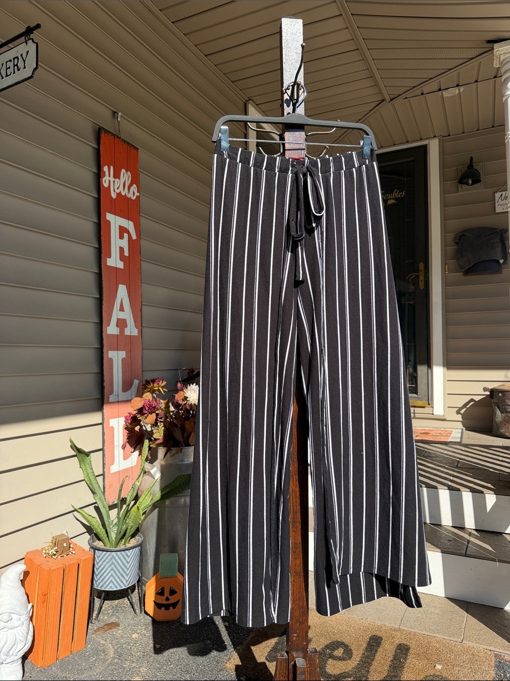 Hot Kiss Women’s Black & White Stripe Wide-Leg Dress Open Flare Pants